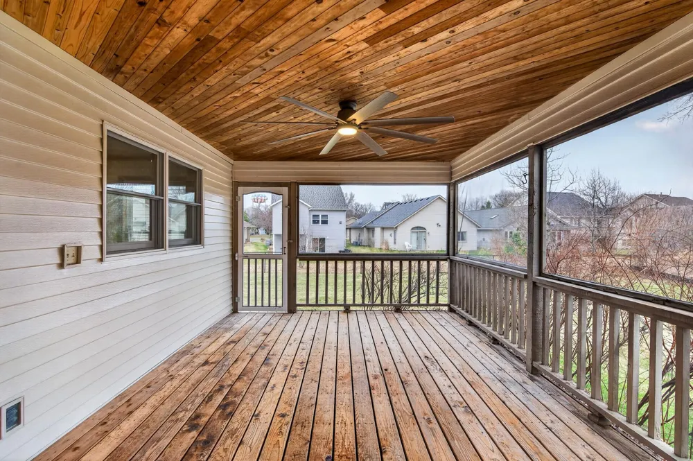 8057 Garfield Street NE Spring Lake Park, MN 55432