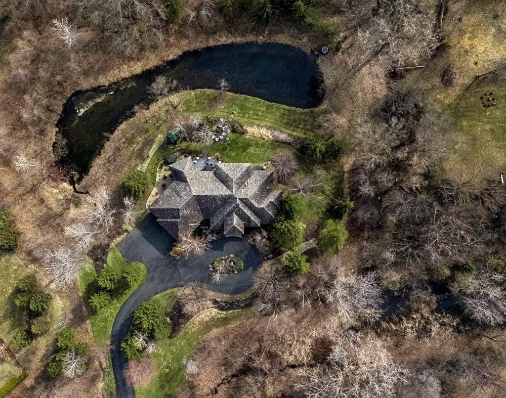 700 Hidden Creek Trail Mendota Heights, MN 55118