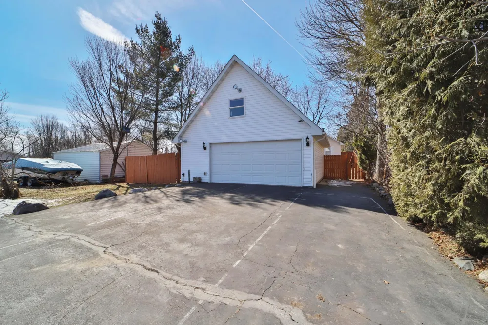 47436 Whistle Road Isle, MN 56342