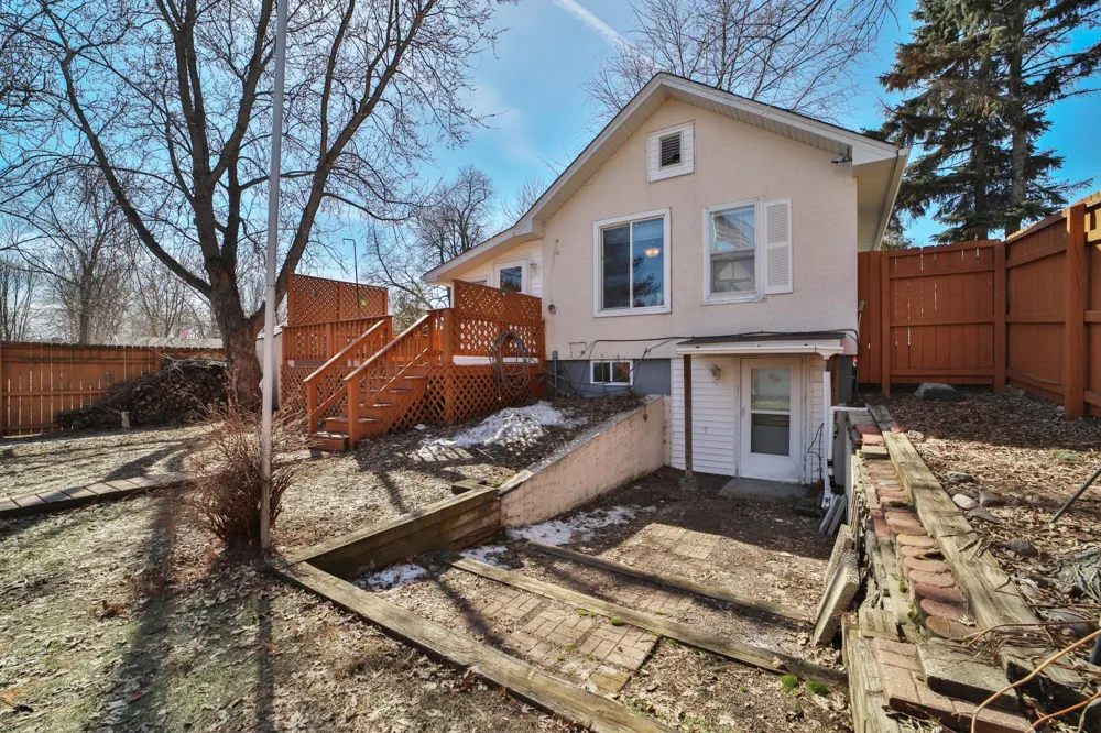 47436 Whistle Road Isle, MN 56342