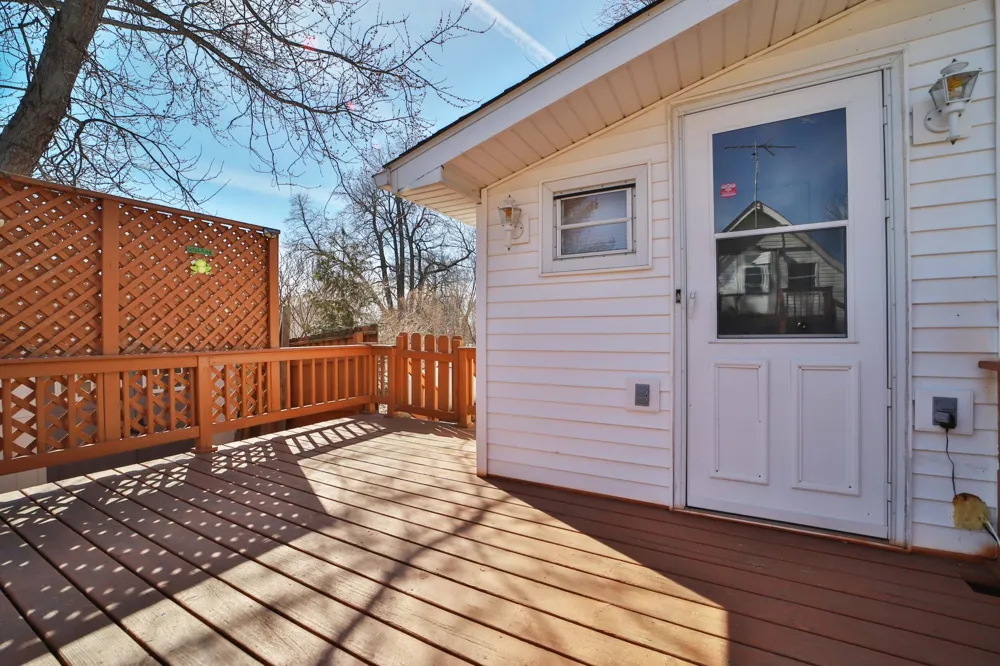 47436 Whistle Road Isle, MN 56342