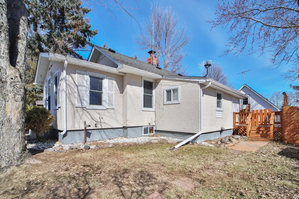 47436 Whistle Road Isle, MN 56342