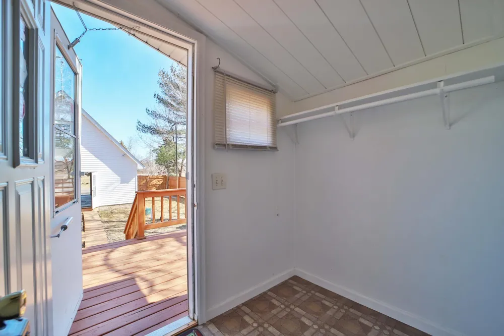 47436 Whistle Road Isle, MN 56342