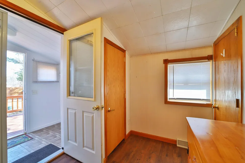 47436 Whistle Road Isle, MN 56342