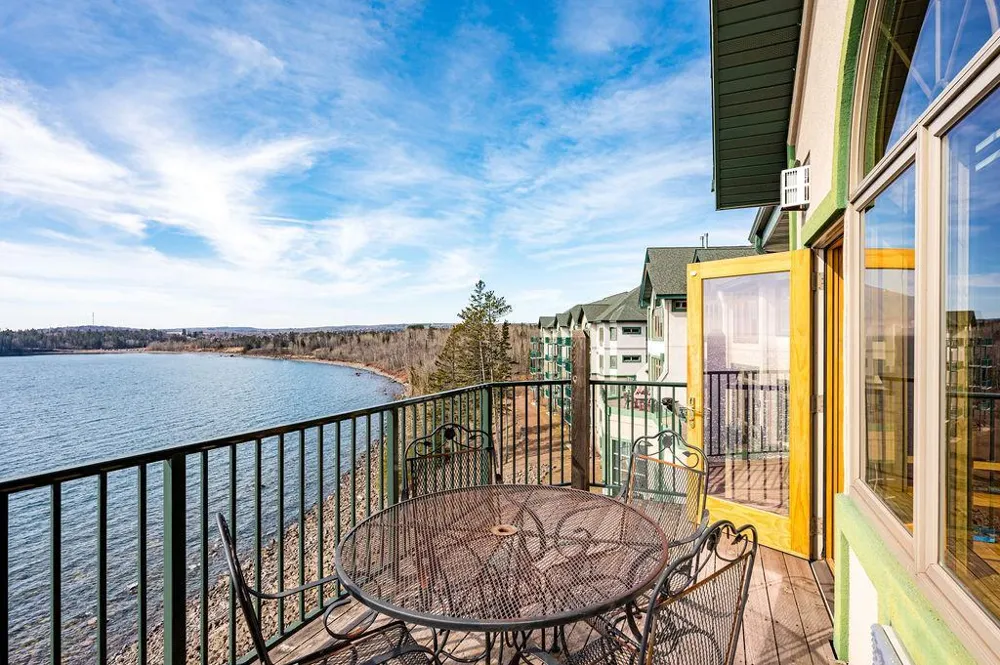 1412 #3-401a Burlington Road Two Harbors, MN 55616