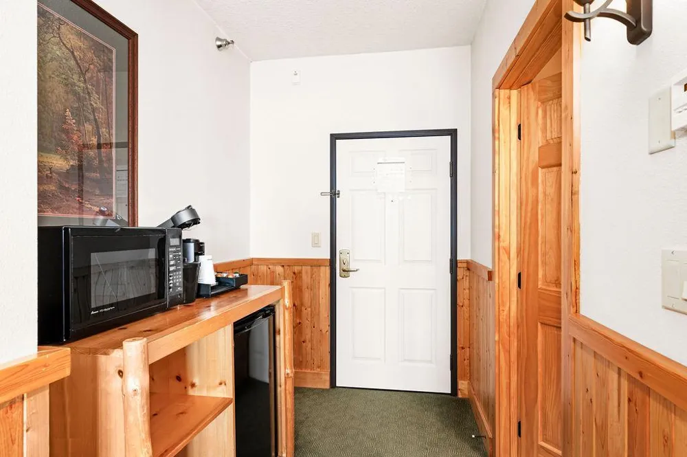 1412 #3-401a Burlington Road Two Harbors, MN 55616
