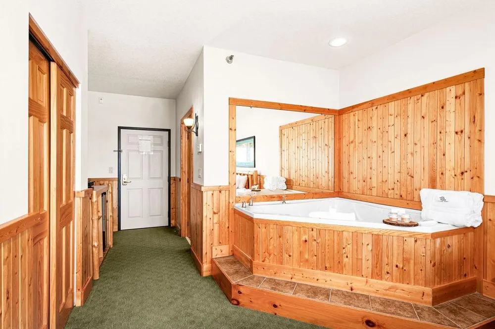 1412 #3-401a Burlington Road Two Harbors, MN 55616