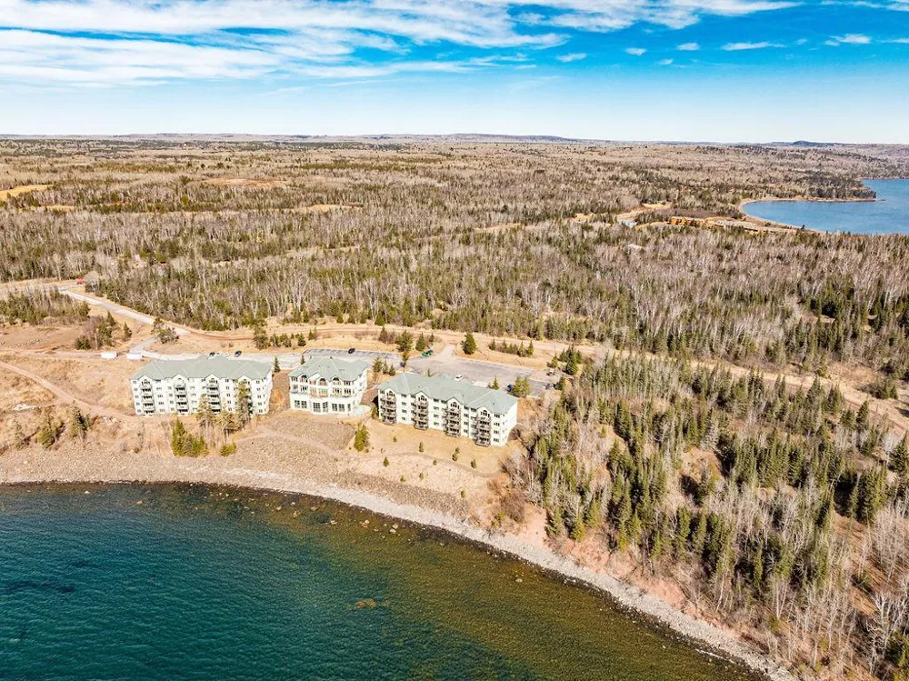1412 #3-401a Burlington Road Two Harbors, MN 55616