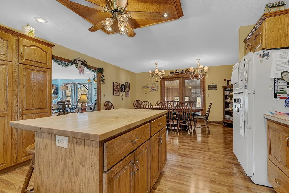 17425 Northwood Drive Paynesville, MN 56362