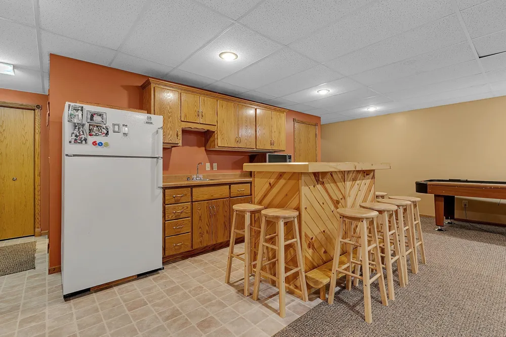 17425 Northwood Drive Paynesville, MN 56362