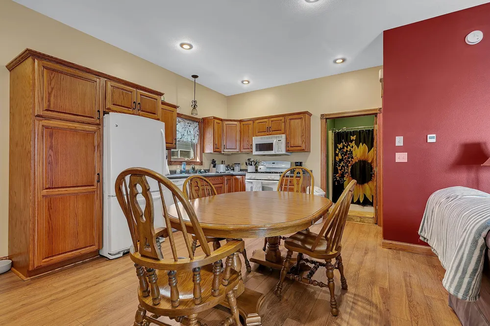 17425 Northwood Drive Paynesville, MN 56362