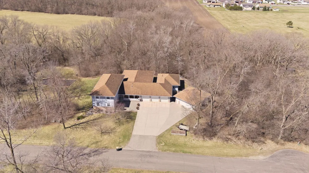 17425 Northwood Drive Paynesville, MN 56362