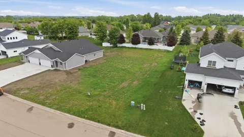 2327 Nature Lane