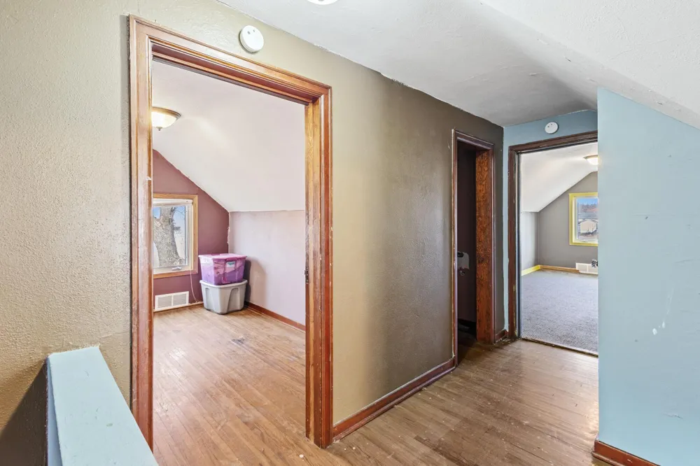 117 W Van Dusen Street Springfield, MN 56087