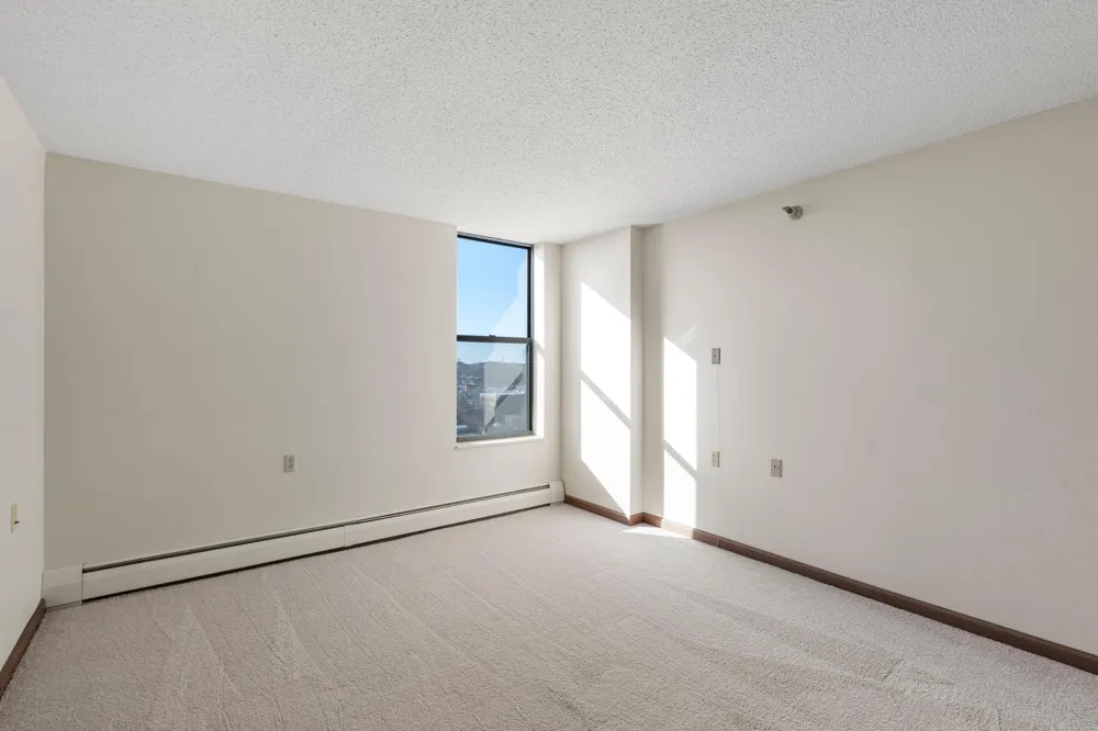 7600 Golden Valley Road #1004 Golden Valley, MN 55427