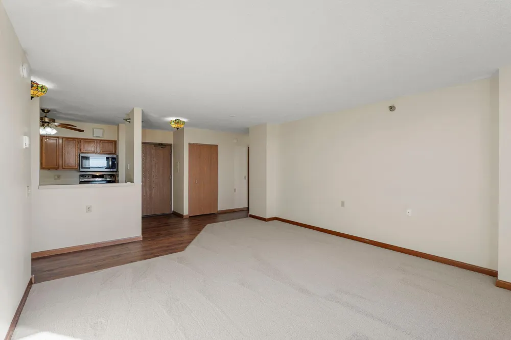 7600 Golden Valley Road #1004 Golden Valley, MN 55427