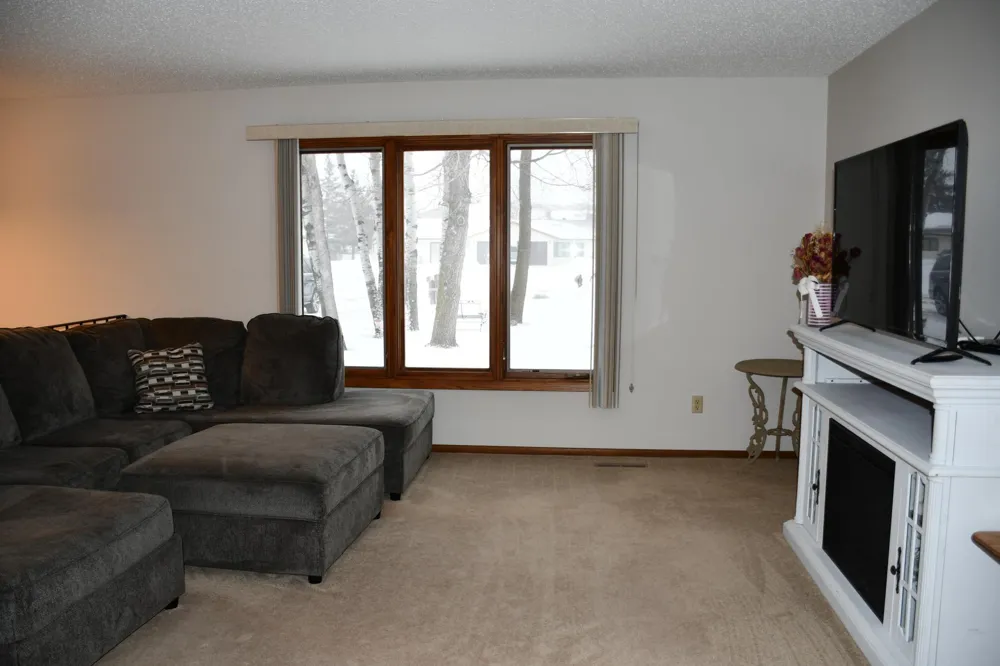 131 Belleville Court Thief River Falls, MN 56701