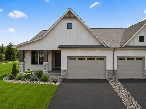12 Palomino Court