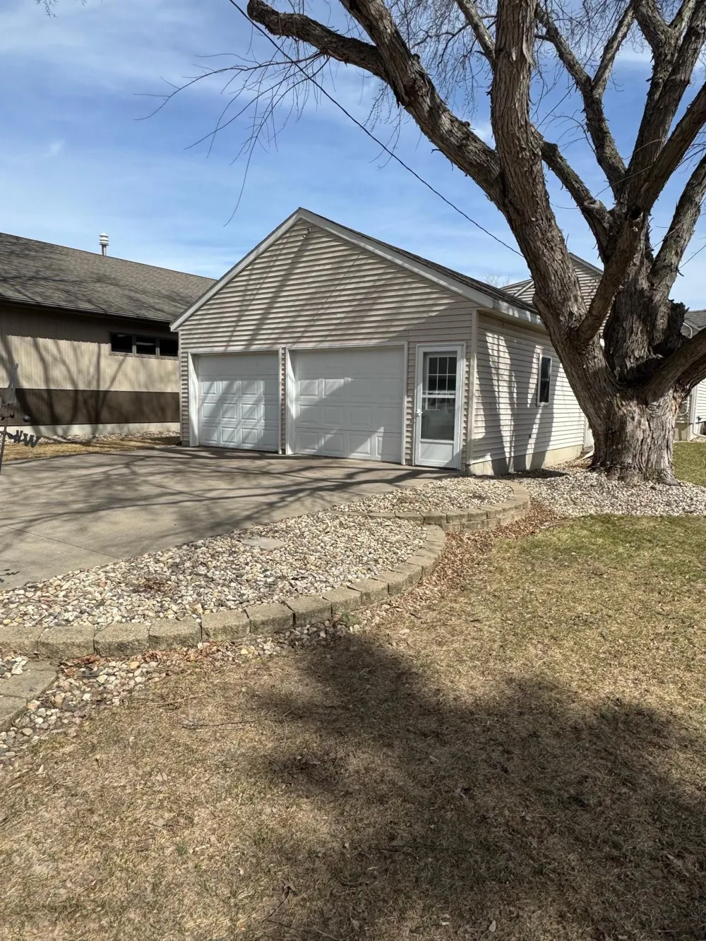 821 1st Avenue W Edgerton, MN 56128