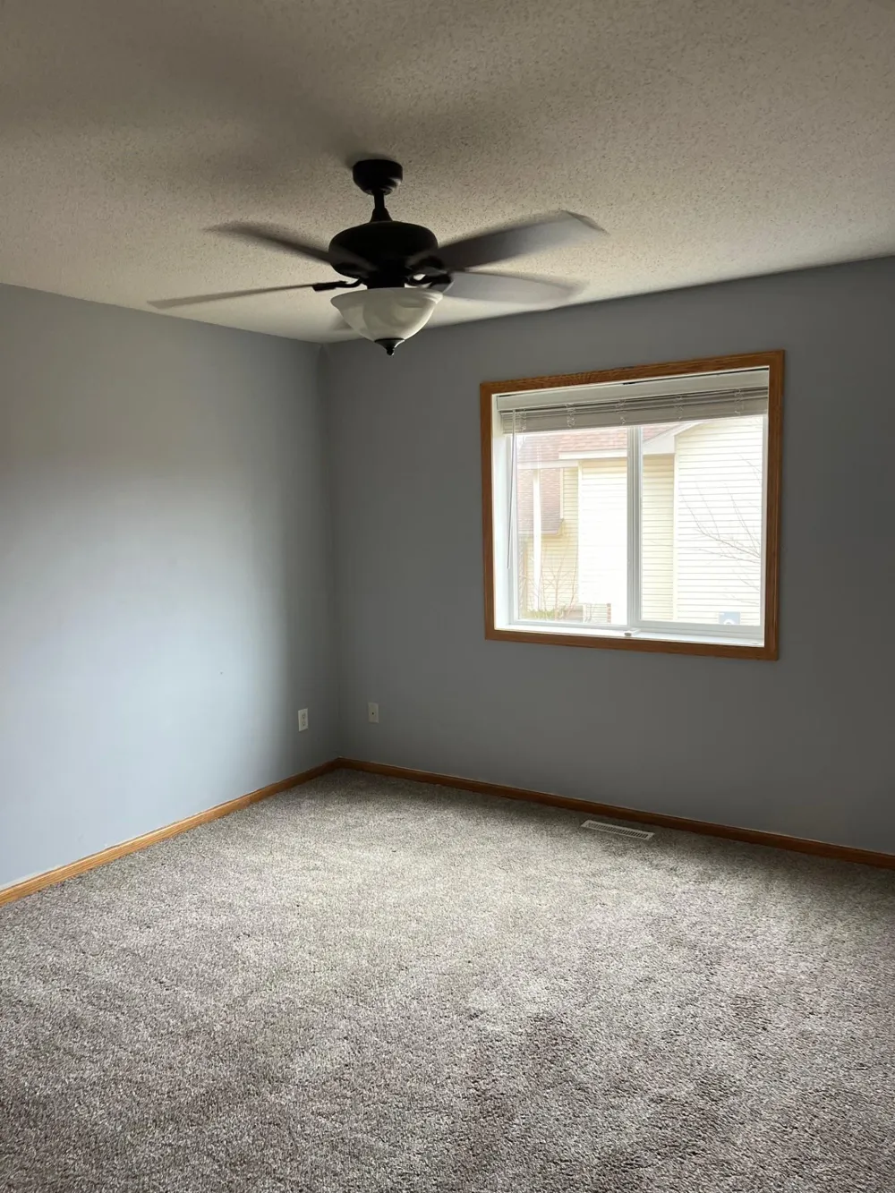 833 S Walnut Street Belle Plaine, MN 56011