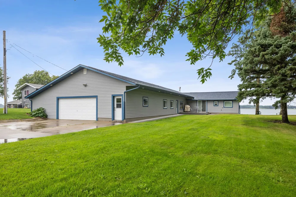 43951 Percheron Loop Pelican Rapids, MN 56572