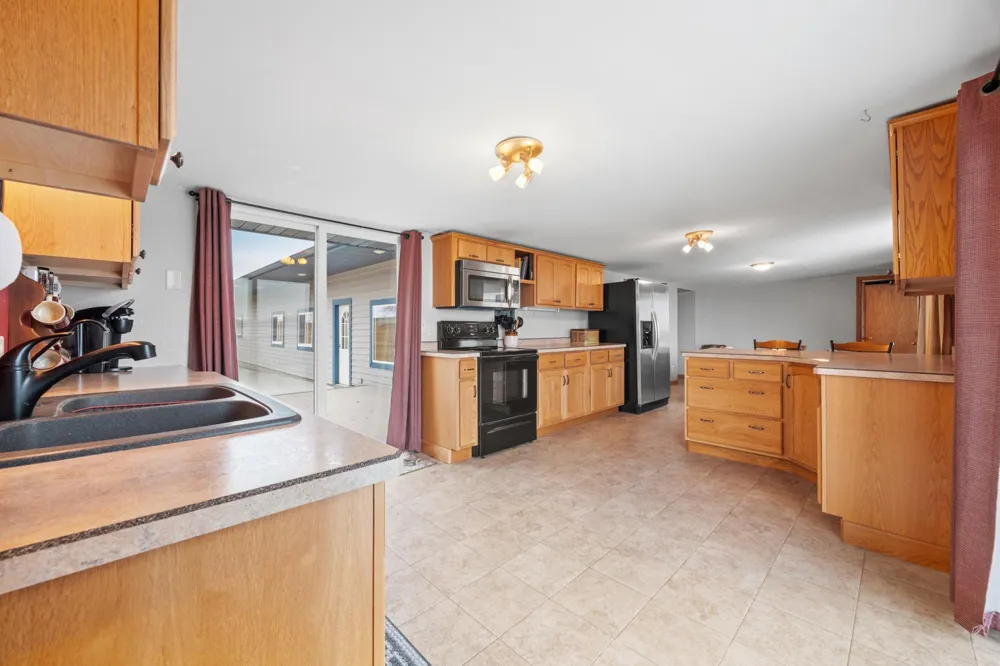 43951 Percheron Loop Pelican Rapids, MN 56572