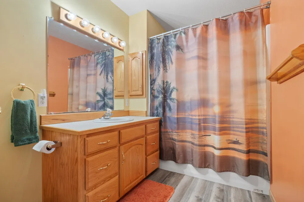 43951 Percheron Loop Pelican Rapids, MN 56572