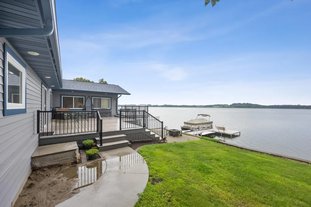 43951 Percheron Loop Pelican Rapids, MN 56572