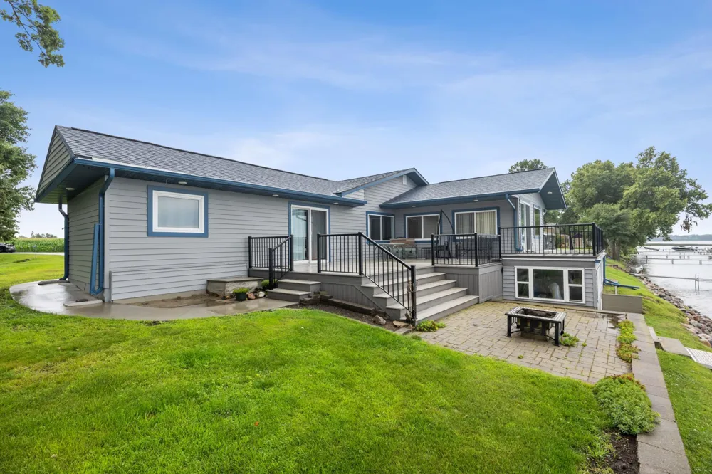 43951 Percheron Loop Pelican Rapids, MN 56572