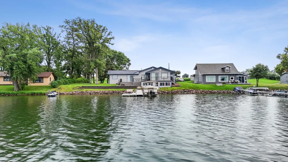 43951 Percheron Loop Pelican Rapids, MN 56572