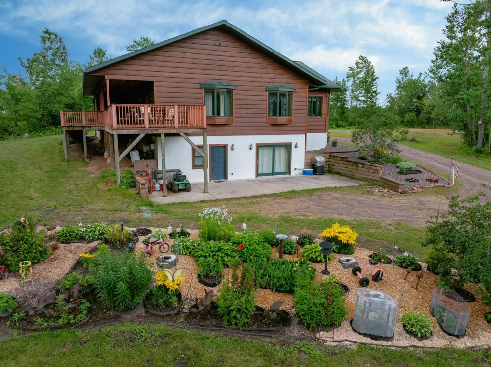 N5020 Red Pine Trail Spooner, WI 54801