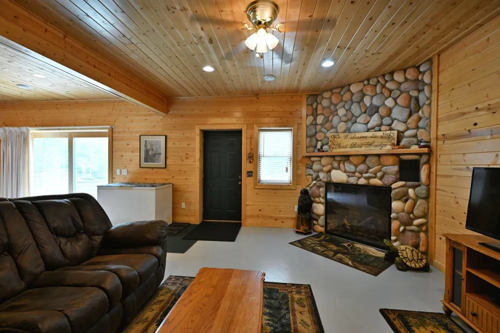 N5020 Red Pine Trail Spooner, WI 54801