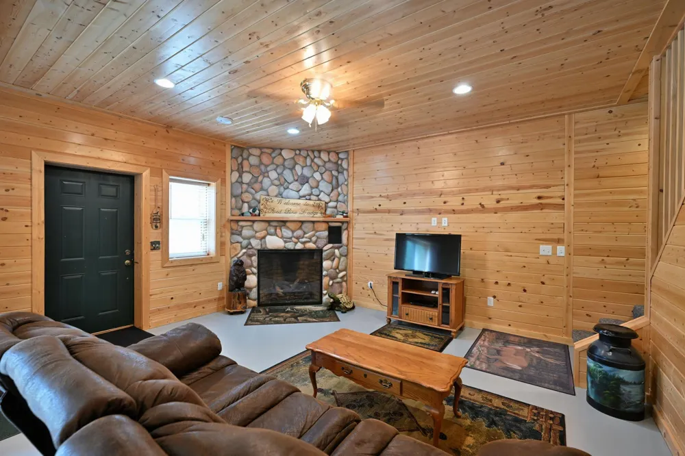 N5020 Red Pine Trail Spooner, WI 54801