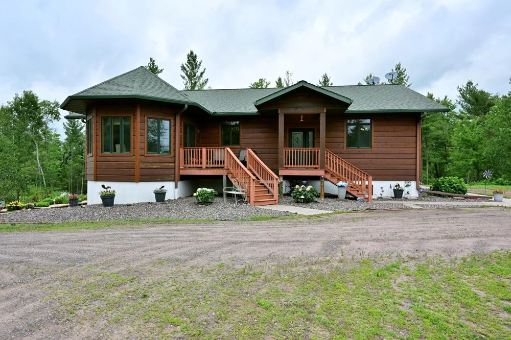 N5020 Red Pine Trail Spooner, WI 54801