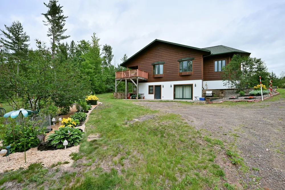 N5020 Red Pine Trail Spooner, WI 54801