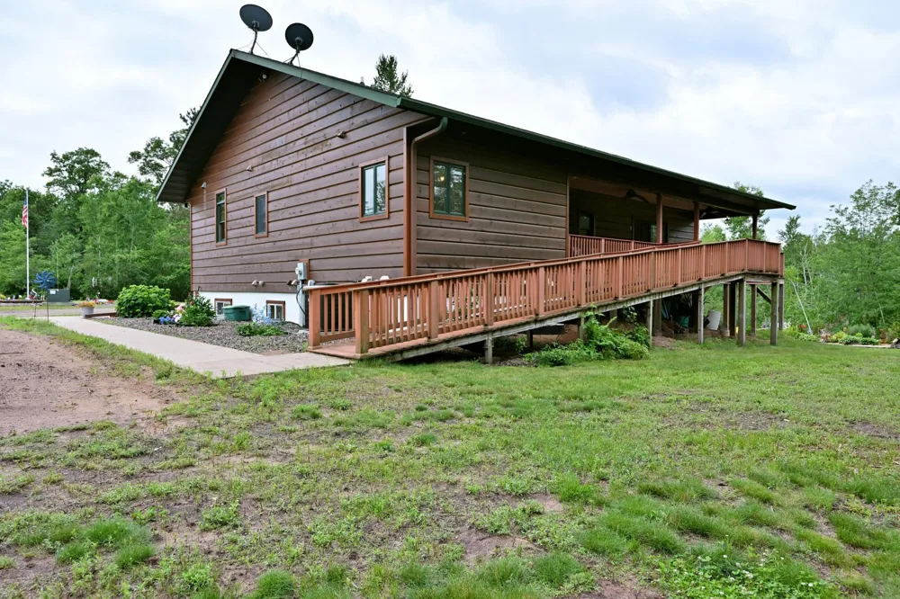 N5020 Red Pine Trail Spooner, WI 54801