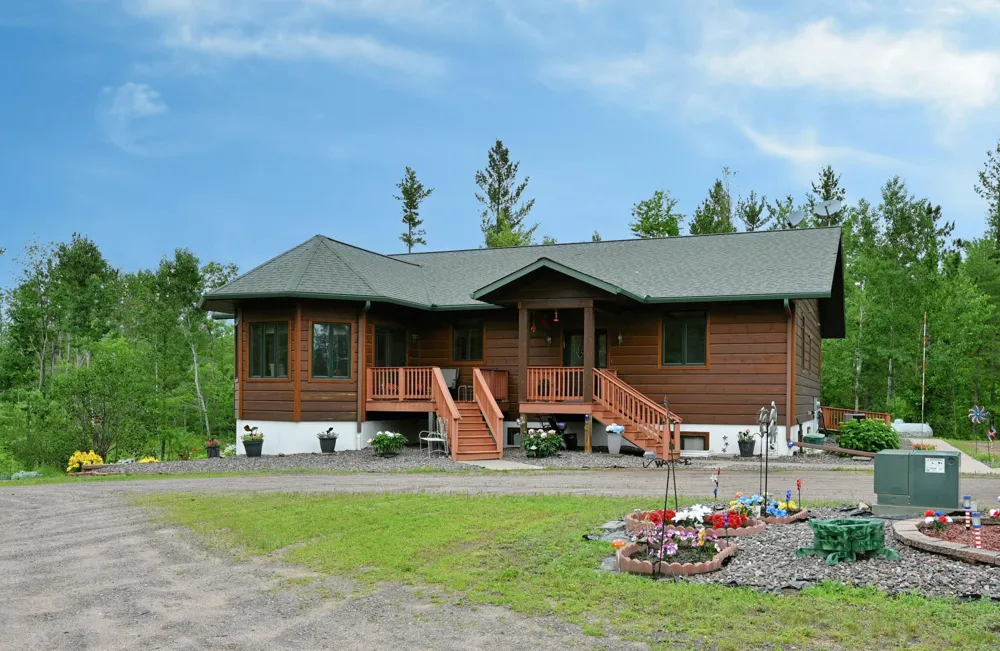 N5020 Red Pine Trail Spooner, WI 54801