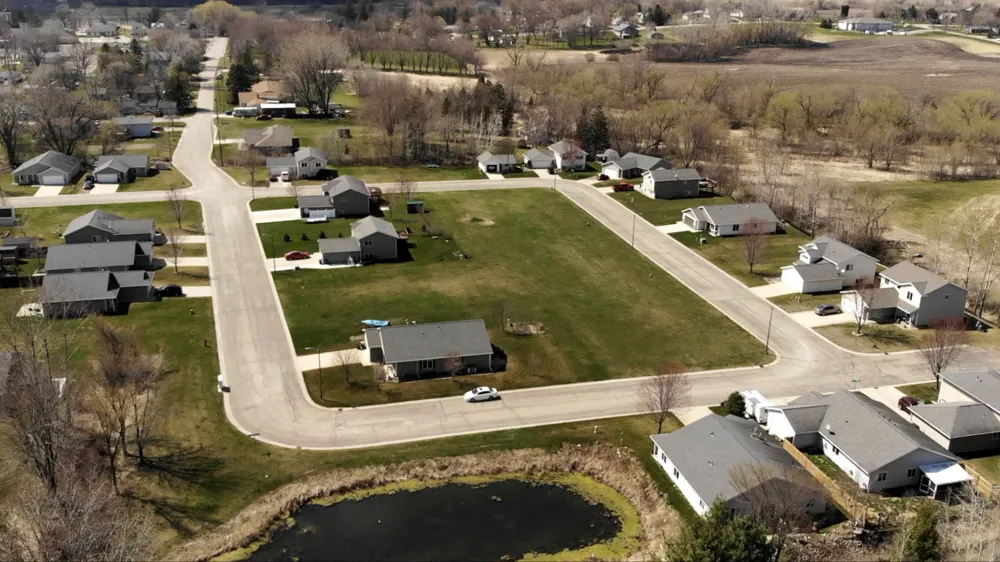 564 Willow Avenue Eden Valley, MN 55329