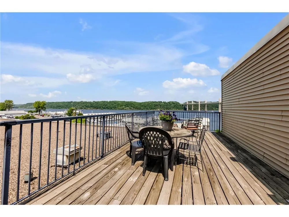6311 Saint Croix Trail Stillwater, MN 55082