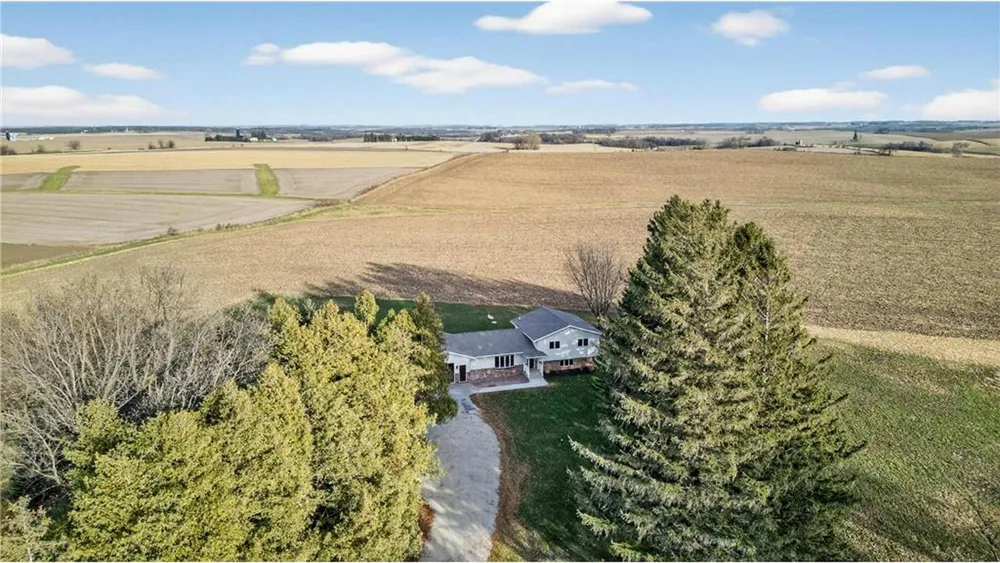15158 241st Avenue Preston, MN 55965