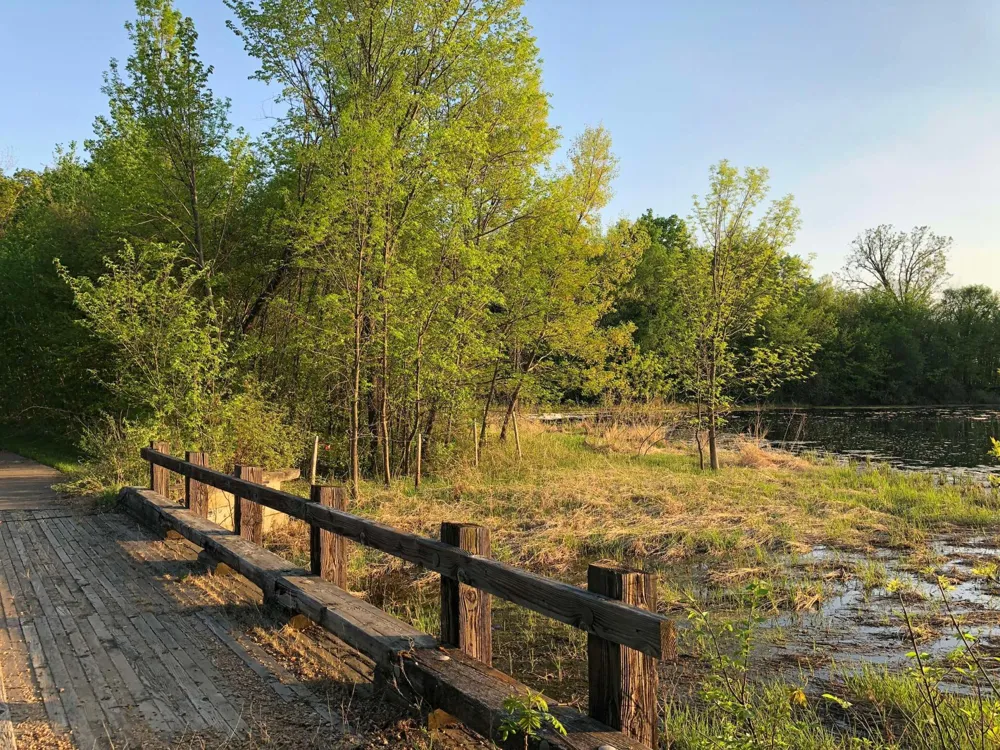 981 Peninsula Point Road Shakopee, MN 55379