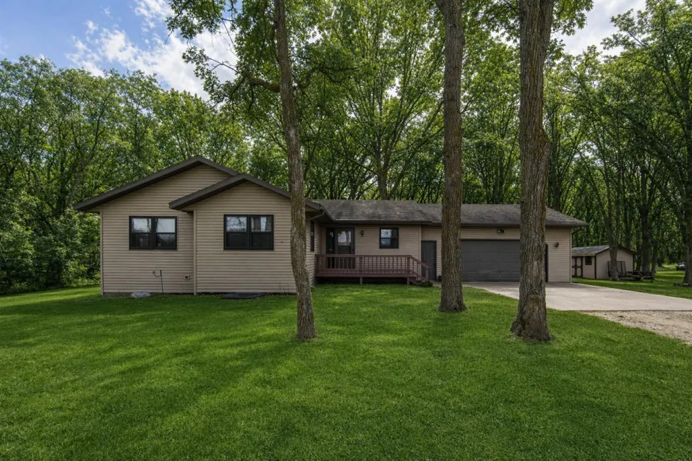 40142 244th Street Battle Lake, MN 56515