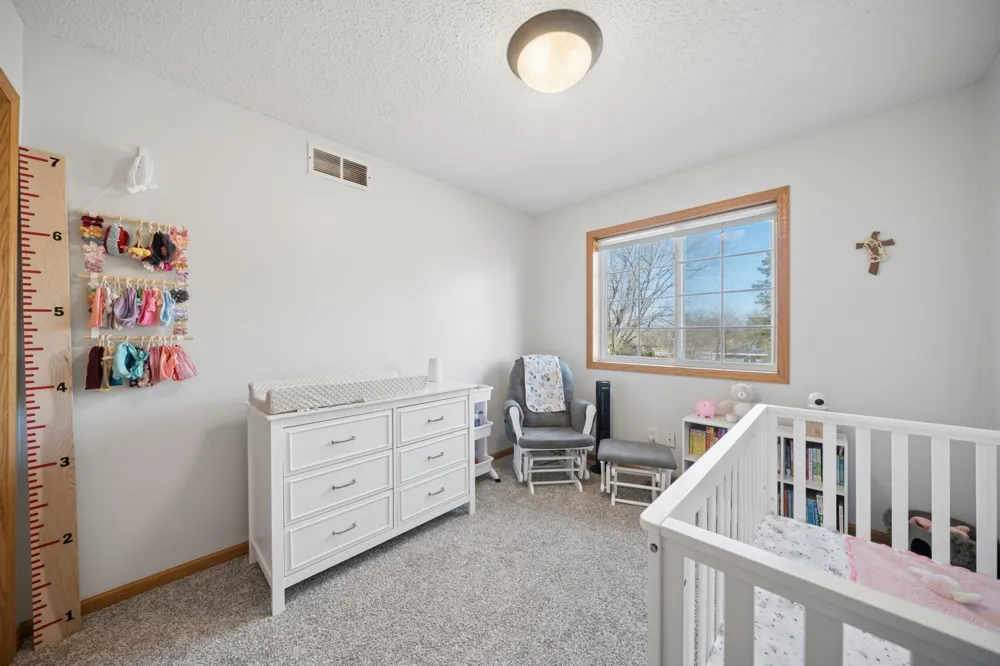 206 E Orchard Street Belle Plaine, MN 56011