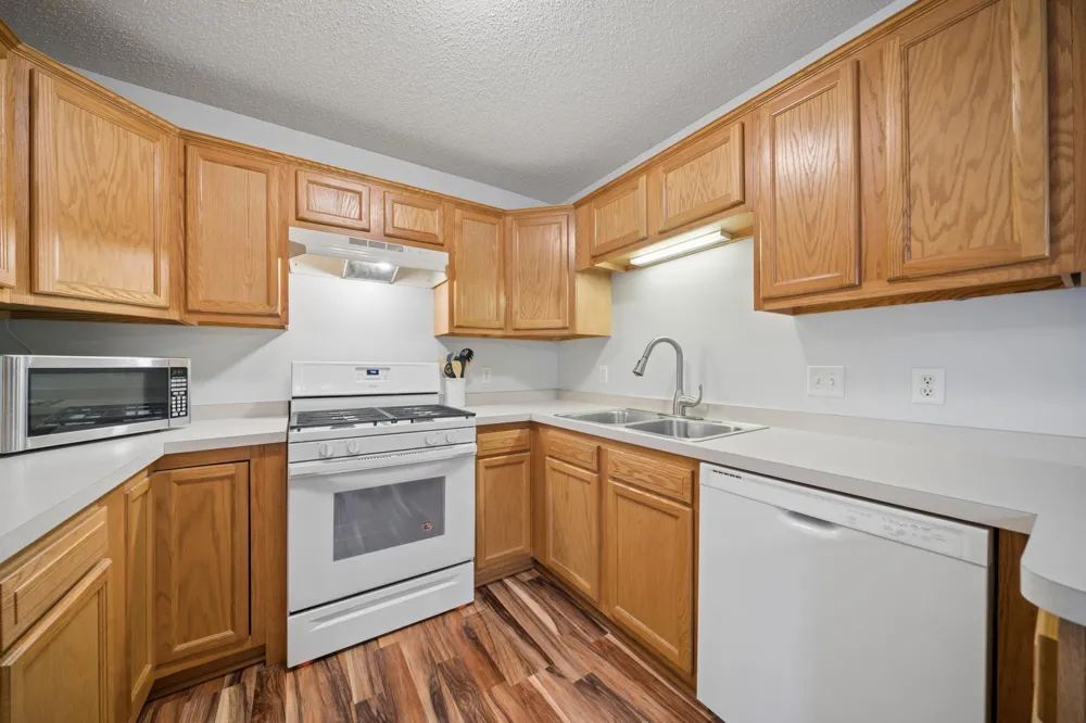 206 E Orchard Street Belle Plaine, MN 56011