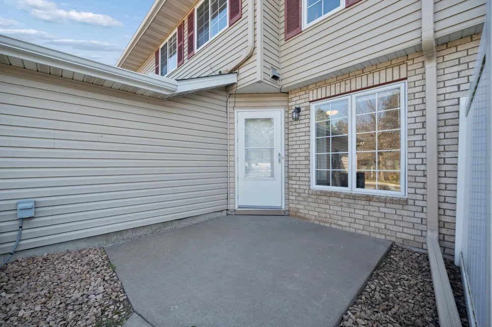 206 E Orchard Street Belle Plaine, MN 56011