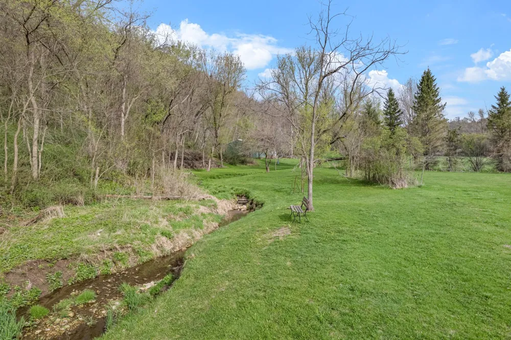 15107 County Road 25 Rollingstone, MN 55969