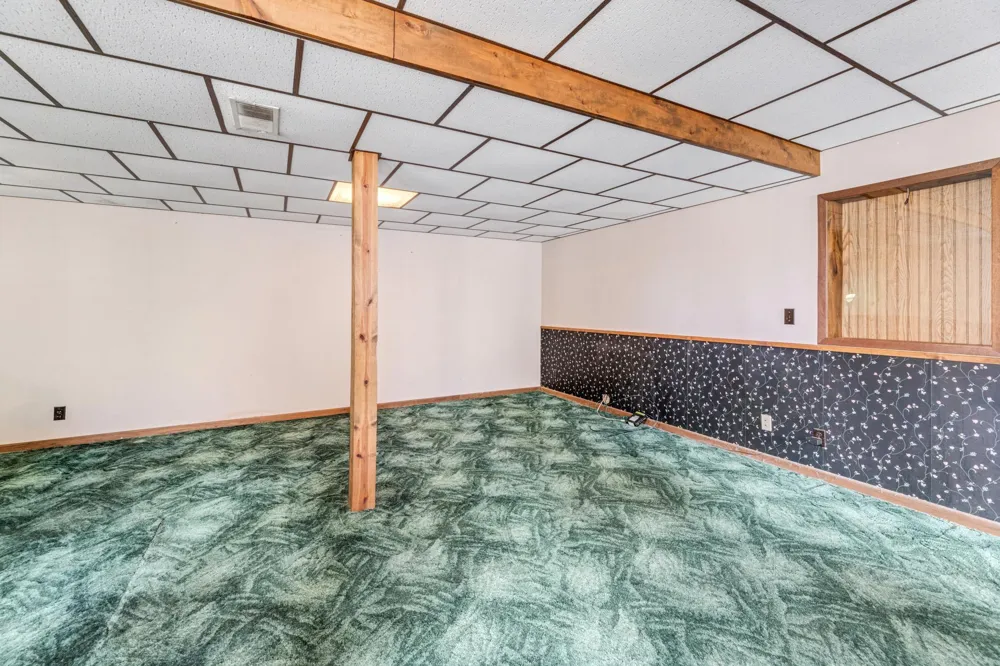 15107 County Road 25 Rollingstone, MN 55969