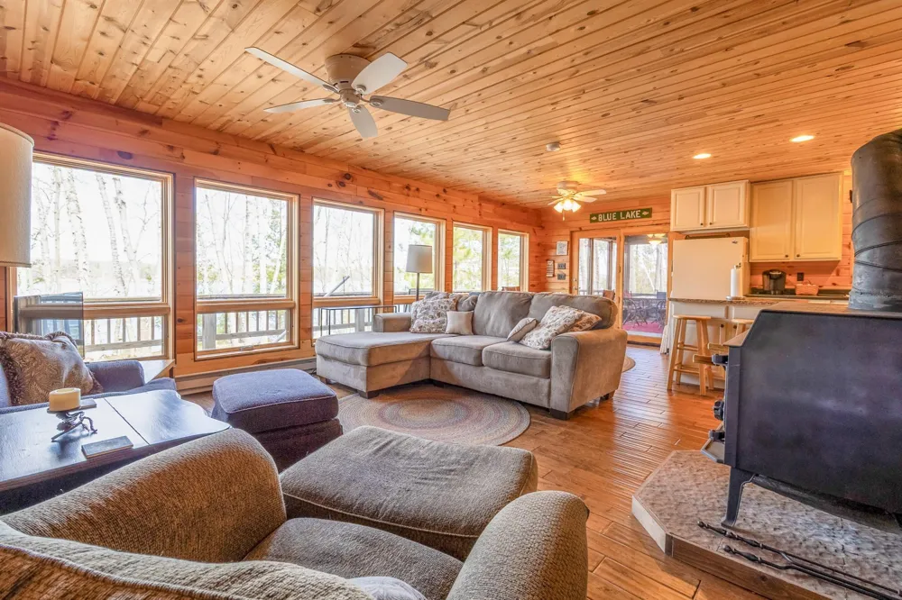 19520 Blue Lane E Emily, MN 56447