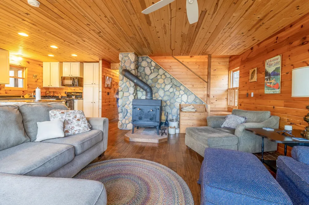 19520 Blue Lane E Emily, MN 56447