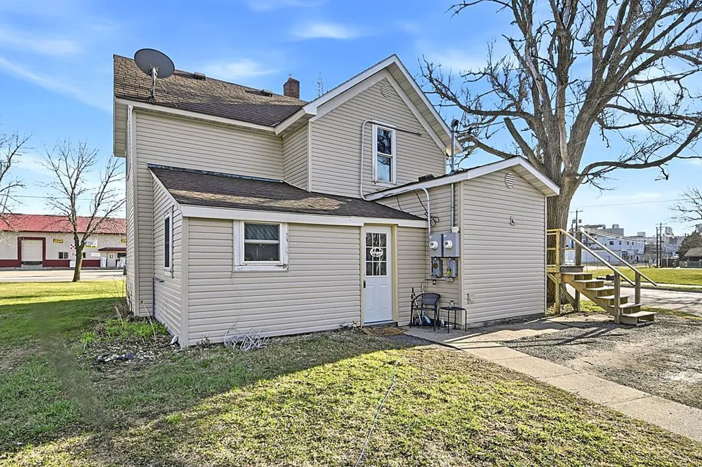 301 Minnie Street Paynesville, MN 56362